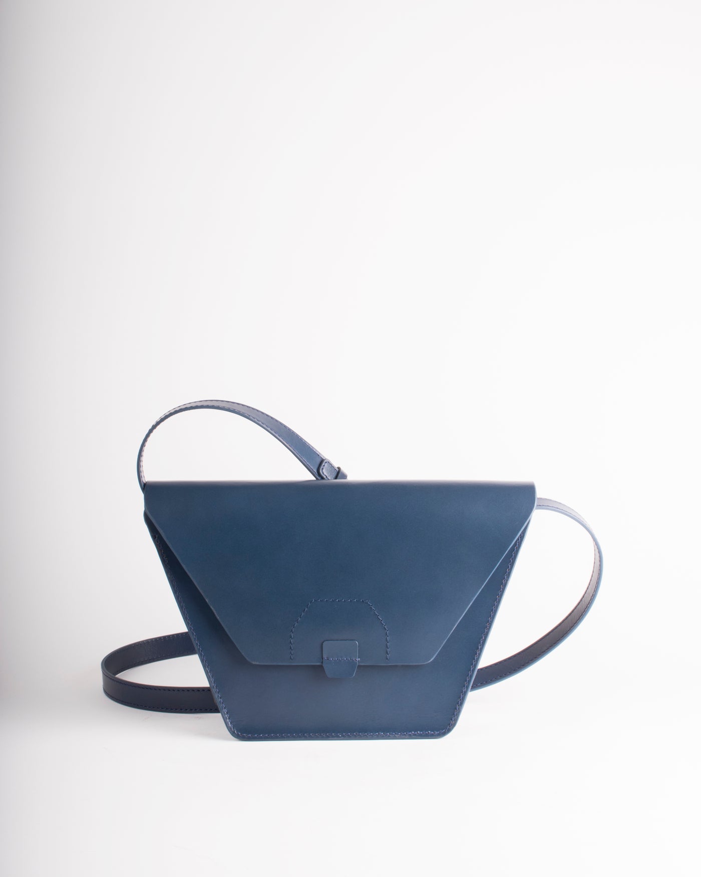 Celeste Vase Cross-Body