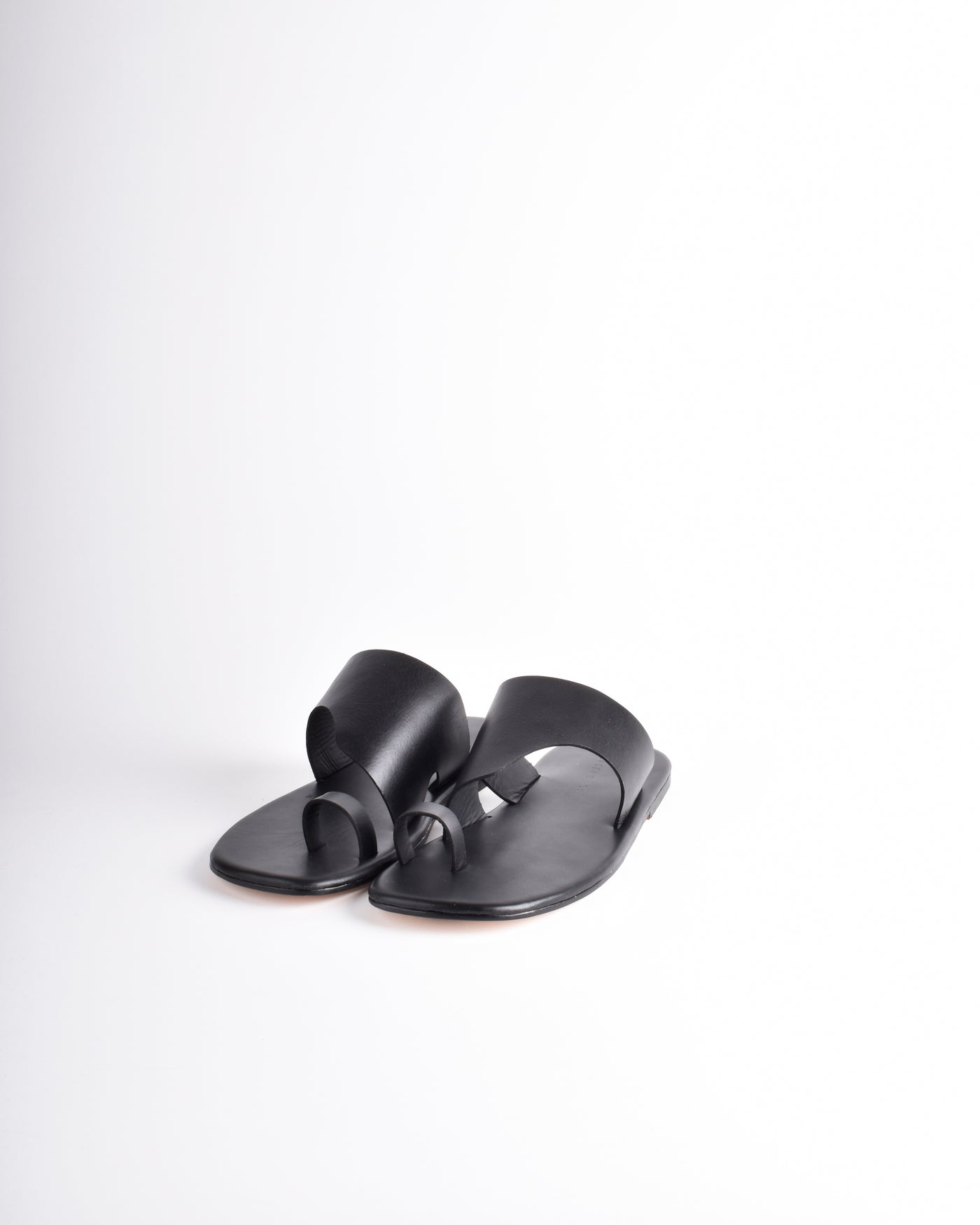 Monochrome Open Toe Men's Chappals