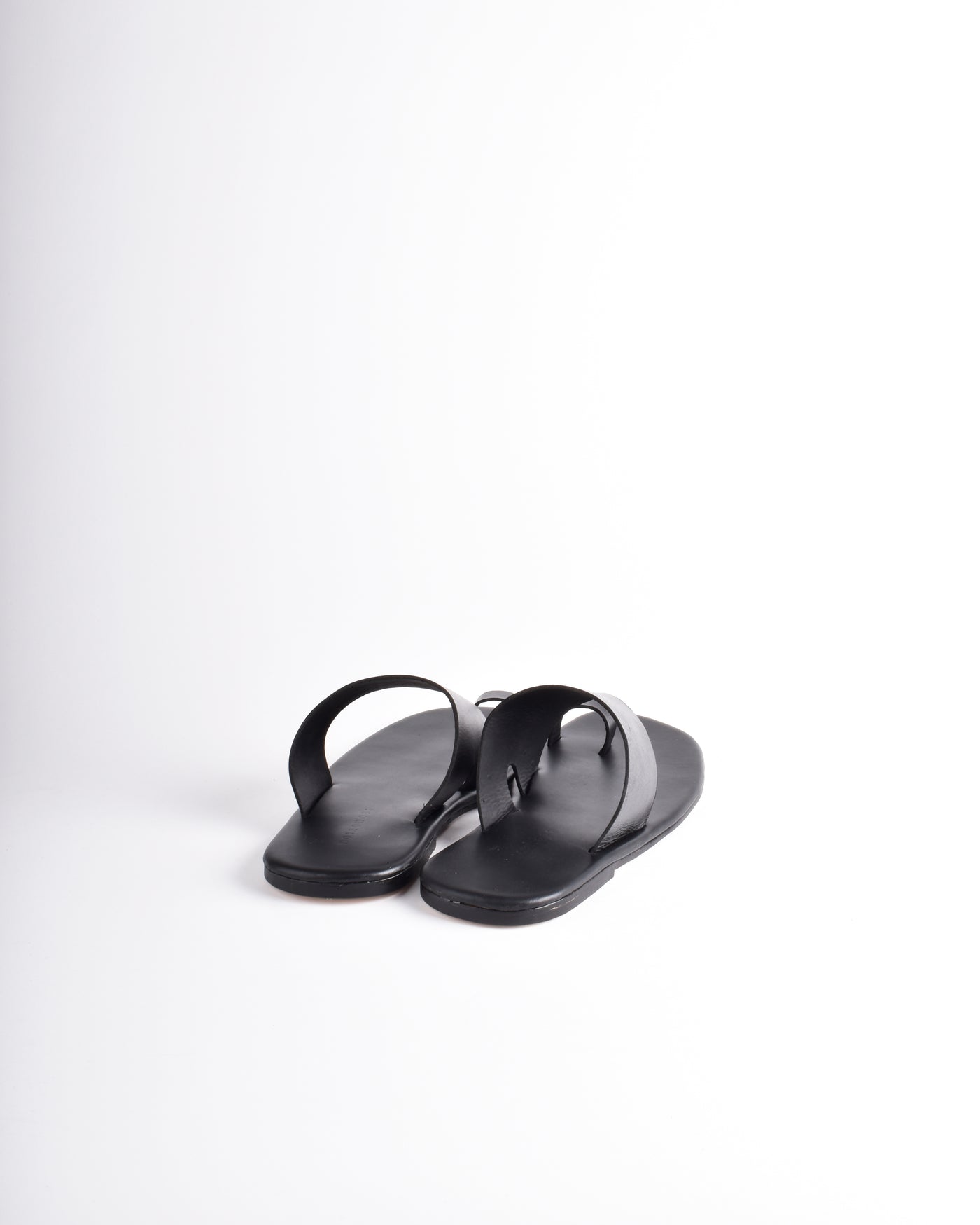 Monochrome Open Toe Men's Chappals